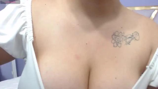 Image 3 of thickmommyy Stream on Chaturbate on 14 months ago