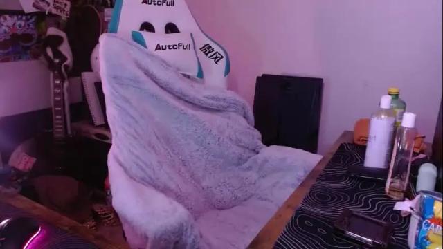 Image 3 of thighsnacks Stream on Chaturbate on 4 months ago
