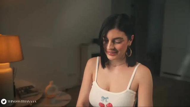 Image 2 of thingswithana Stream on Chaturbate on 14 months ago
