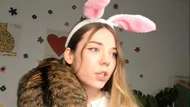 Image 8 of thisisamelia Stream on Chaturbate on 8 months ago