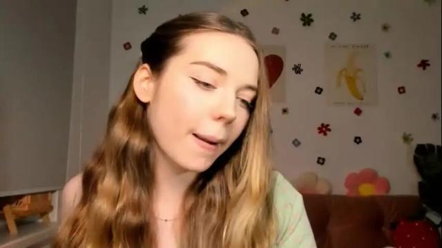 Image 12 of thisisamelia Stream on Chaturbate on 8 months ago