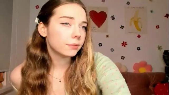 Image 2 of thisisamelia Stream on Chaturbate on 8 months ago