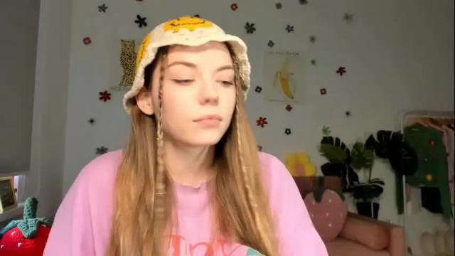 Image 10 of thisisamelia Stream on Chaturbate on 6 months ago