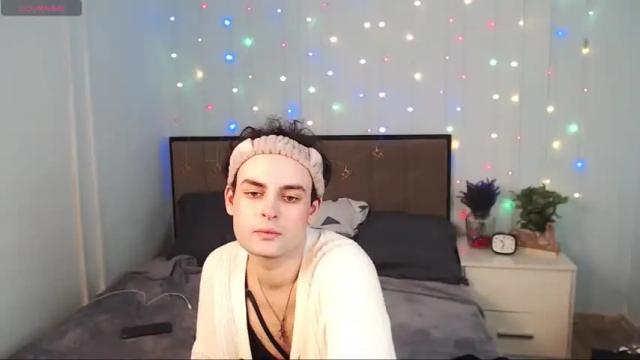 Image 12 of thomas_and_oliver Stream on Chaturbate on 14 months ago