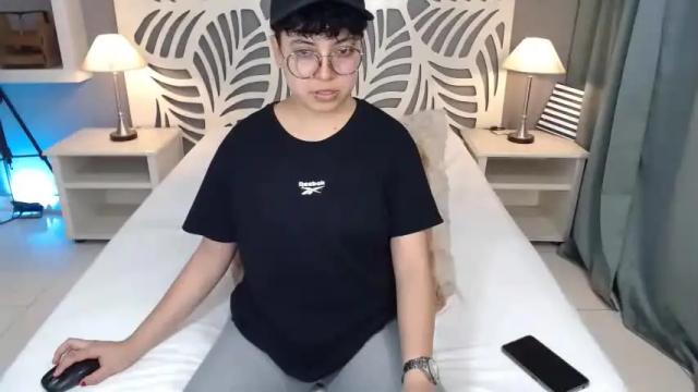 Image 3 of thomascooper666 Stream on Chaturbate on 18 months ago