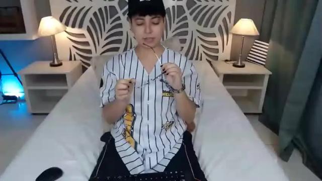 Image 11 of thomascooper666 Stream on Chaturbate on 18 months ago