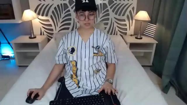Image 12 of thomascooper666 Stream on Chaturbate on 18 months ago