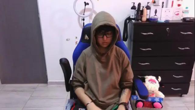 Thumbnail 1, thomascooper_cams's Stream at Chaturbate, 21 days ago