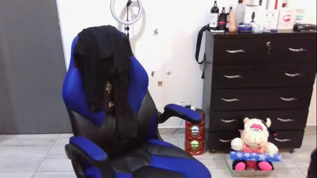 Image 2 of thomascooper_cams Stream on Chaturbate on 12 days ago