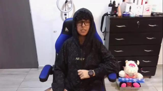 Image 8 of thomascooper_cams Stream on Chaturbate on 12 days ago