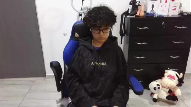 Thumbnail 3, thomascooper_cams's Stream at Chaturbate, 1 month ago