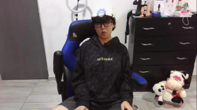 Image 7 of thomascooper_cams Stream on Chaturbate on 1 month ago