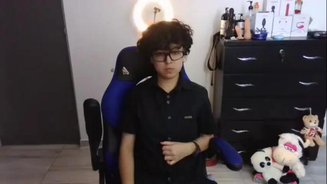 Thumbnail 3, thomascooper_cams's Stream at Chaturbate, 1 month ago
