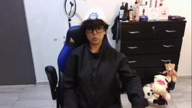 Image 12 of thomascooper_cams Stream on Chaturbate on 26 days ago