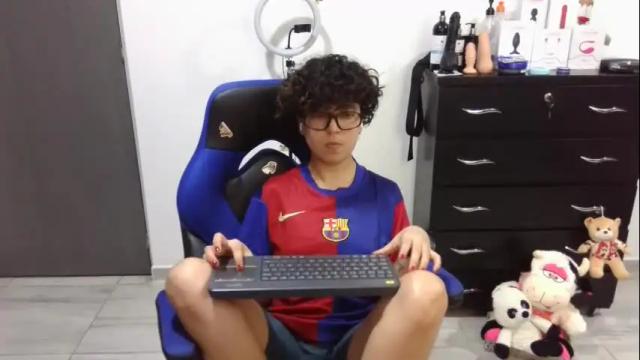 Image 3 of thomascooper_cams Stream on Chaturbate on 7 days ago