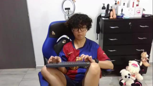 Image 10 of thomascooper_cams Stream on Chaturbate on 3 days ago