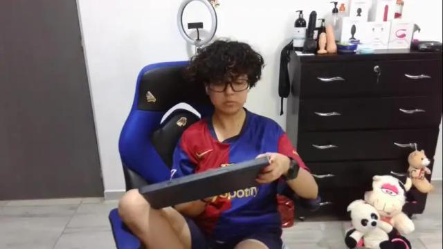 Image 11 of thomascooper_cams Stream on Chaturbate on 3 days ago