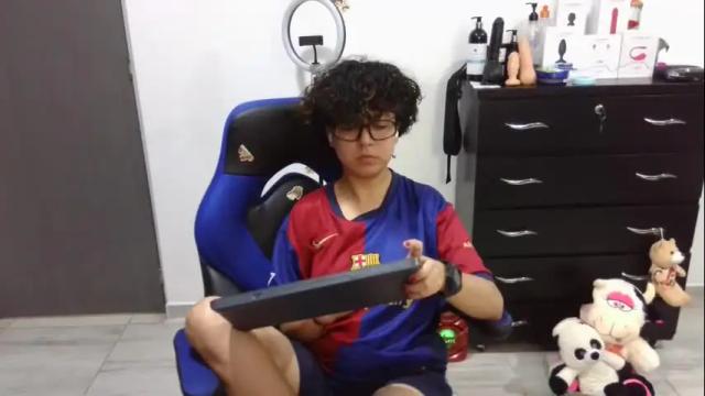 Image 7 of thomascooper_cams Stream on Chaturbate on 3 days ago