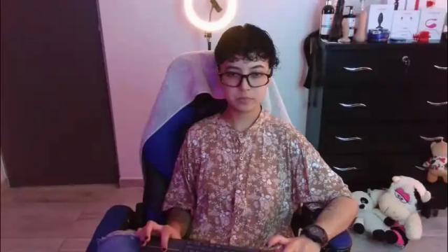 Image 4 of thomascooper_cams Stream on Chaturbate on 1 month ago