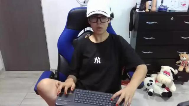 Image 11 of thomascooper_cams Stream on Chaturbate on 13 days ago