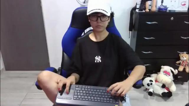 Image 6 of thomascooper_cams Stream on Chaturbate on 13 days ago