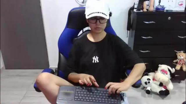 Image 7 of thomascooper_cams Stream on Chaturbate on 13 days ago