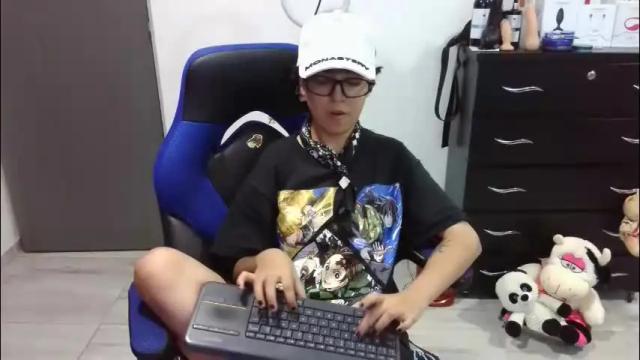 Image 6 of thomascooper_cams Stream on Chaturbate on 17 hours ago