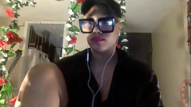 Image 2 of thomasfantasies Stream on Chaturbate on 14 months ago