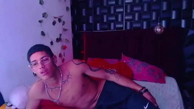 Image 7 of thundercherry666 Stream on Chaturbate on 15 months ago