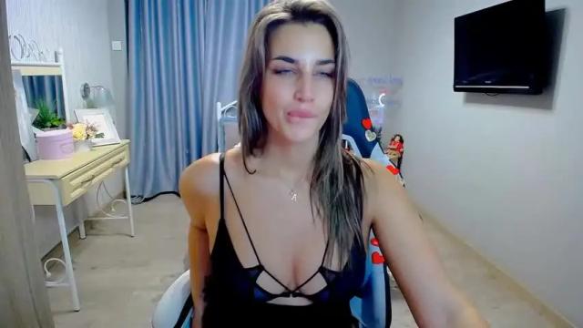Image 12 of ti1ana Stream on Chaturbate on 14 months ago