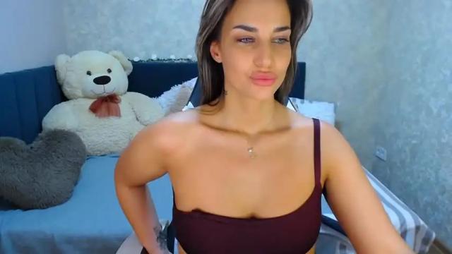 Image 2 of ti1ana Stream on Chaturbate on 13 months ago