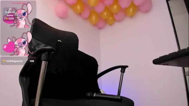 Image 8 of tiago_hannah Stream on Chaturbate on 1 month ago