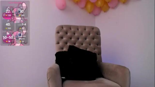 Image 10 of tiago_hannah Stream on Chaturbate on 21 days ago