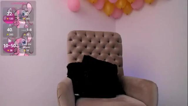 Image 12 of tiago_hannah Stream on Chaturbate on 21 days ago