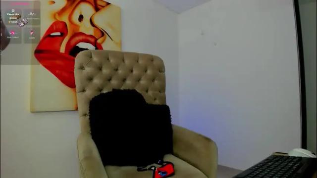 Image 12 of tiago_hannah Stream on Chaturbate on 1 month ago