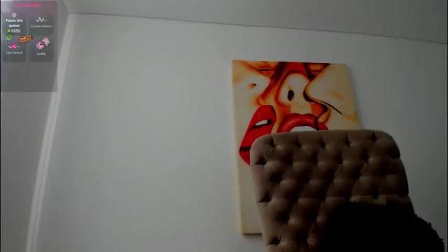 Image 3 of tiago_hannah Stream on Chaturbate on 1 month ago