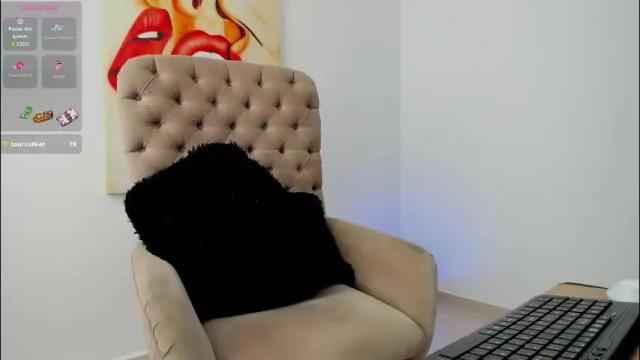 Image 6 of tiago_hannah Stream on Chaturbate on 4 days ago