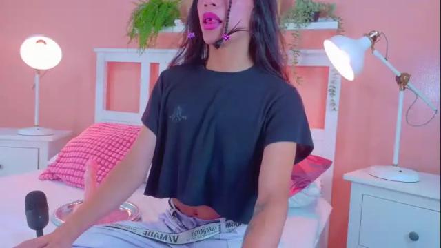 Image 3 of tiana_cinnamon Stream on Chaturbate on 5 days ago