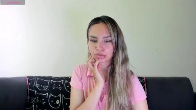 Image 7 of tiana_grey Stream on Chaturbate on 20 months ago