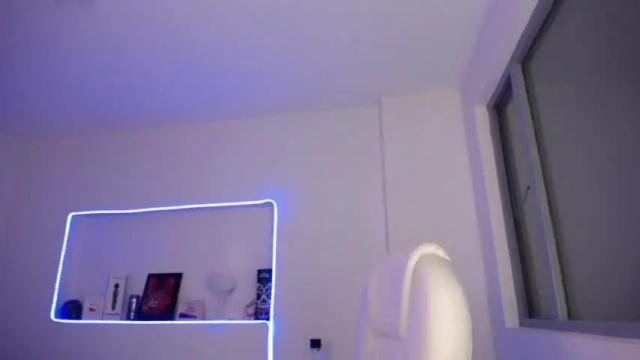 Image 12 of tianaa_ Stream on Chaturbate on 25 months ago