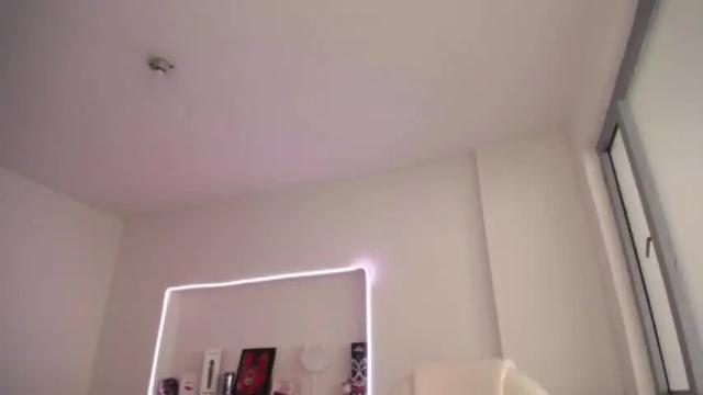 Image 7 of tianaa_ Stream on Chaturbate on 25 months ago