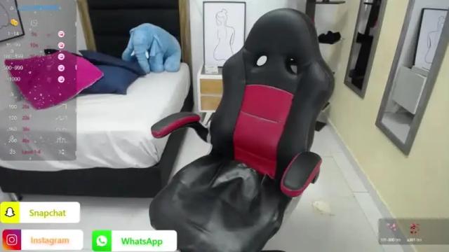 Image 10 of tianapiket Stream on Chaturbate on 12 months ago