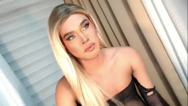 Image 3 of tiara_perezx Stream on Chaturbate on 4 months ago