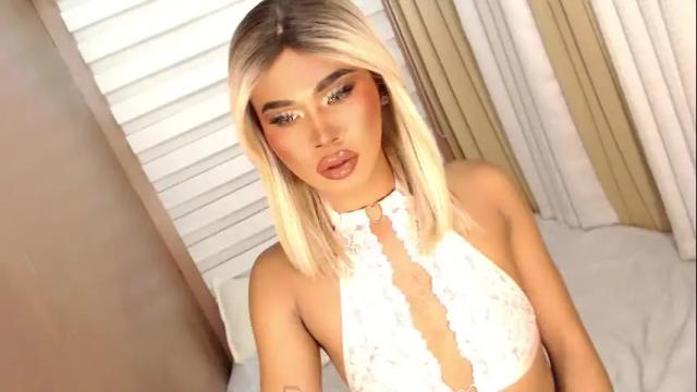 Image 12 of tiara_perezx Stream on Chaturbate on 3 months ago