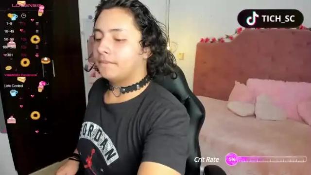 Image 2 of tich__ Stream on Chaturbate on 14 months ago