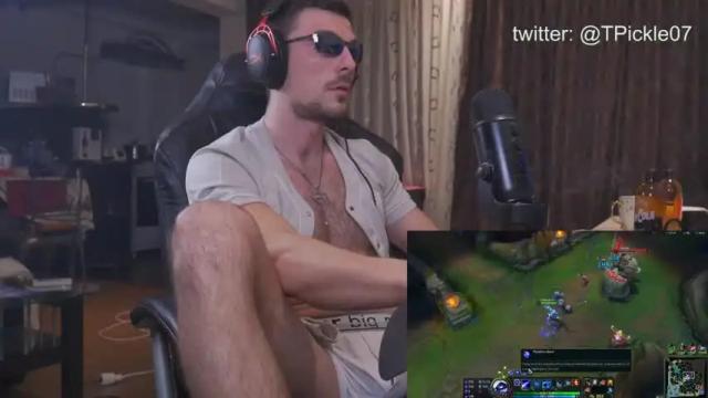 Image 10 of tickle_my_pickle07 Stream on Chaturbate on 16 months ago