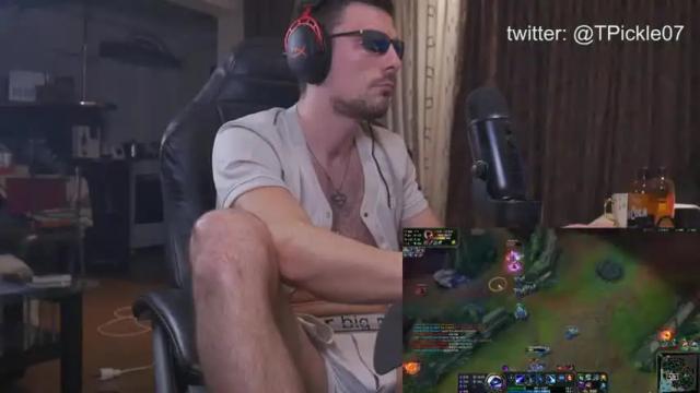Image 12 of tickle_my_pickle07 Stream on Chaturbate on 16 months ago