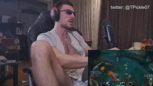 Image 4 of tickle_my_pickle07 Stream on Chaturbate on 16 months ago