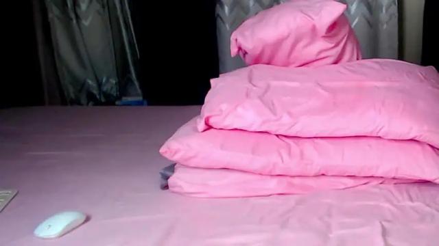 Image 7 of tieyrathecrystal Stream on Chaturbate on 15 months ago