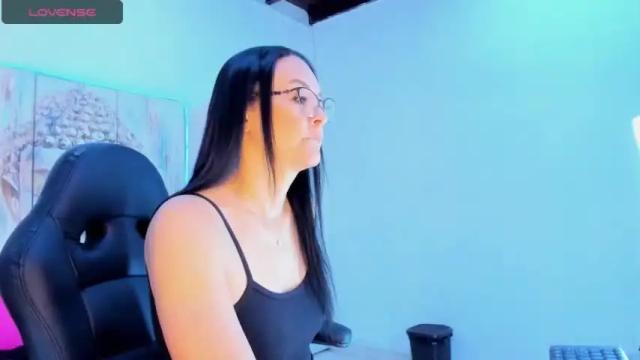Image 2 of tifanny_cooper9 Stream on Chaturbate on 14 months ago